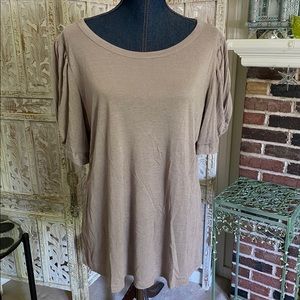 Blu Pepper Taupe Puffy Sleeve Tee XL NWOT